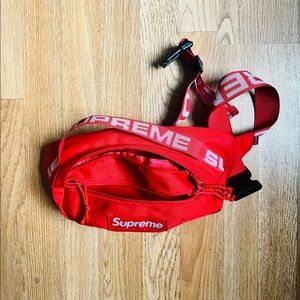Supreme Waist Bag (SS18) Red